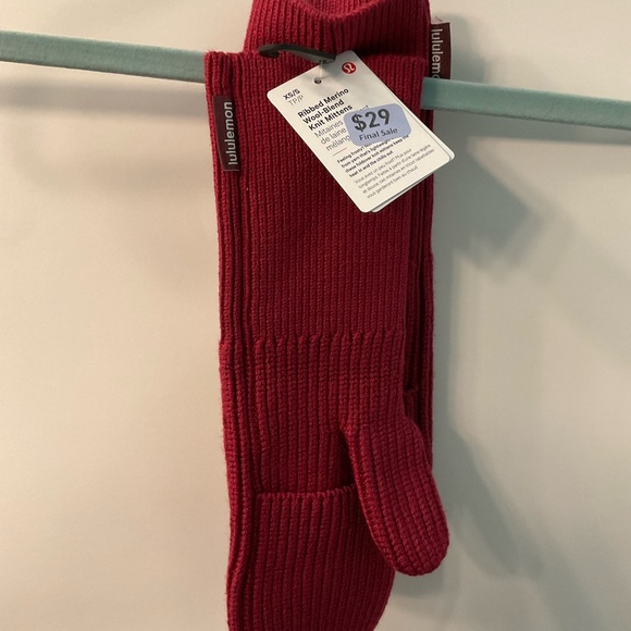 lululemon athletica Accessories - lululemon athletica Red Gloves & Mittens